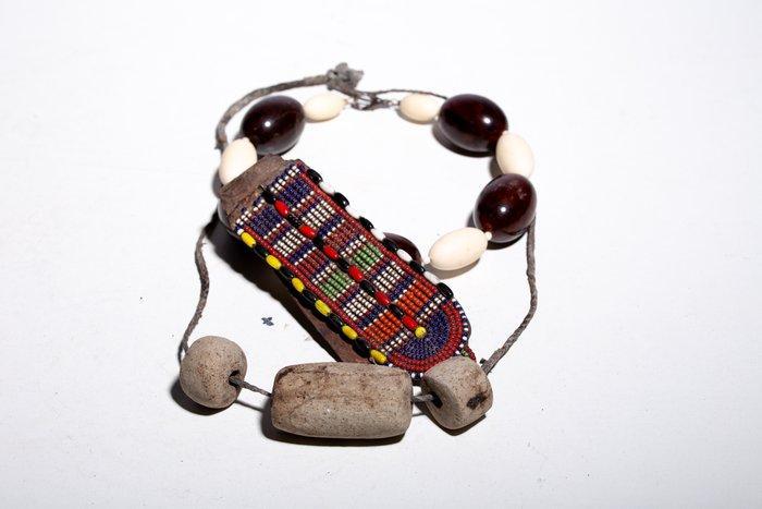Zeldzame sieradenset met parels en stenen - Kameroen (Zonder, Antiek en Kunst, Kunst | Niet-Westerse kunst