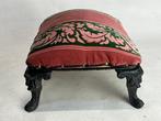 Ottoman - Fonte - ancien repose-pieds