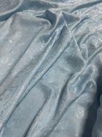 Tissu élégant en mélange de soie et de coton à motifs
