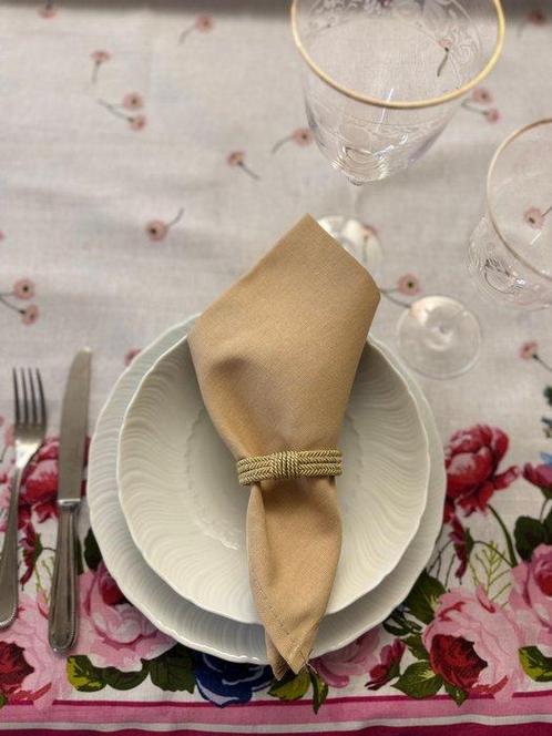 Nappe de printemps élégante de style victorien avec, Antiek en Kunst, Antiek | Tapijten, Tafelkleden en Textiel