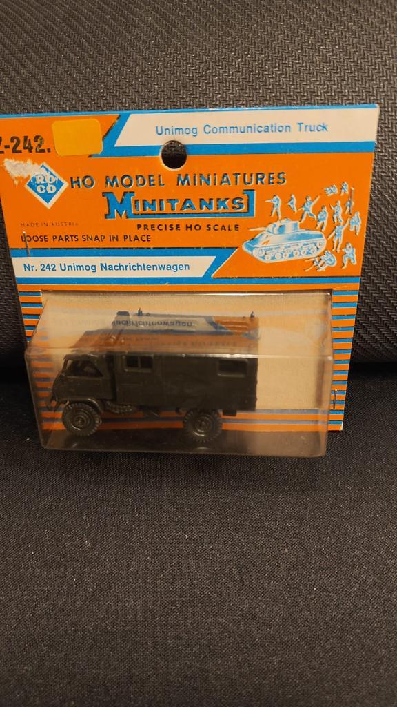 roco minitanks Z-242 - Unimog Nachtichtenwagen, Hobby & Loisirs créatifs, Trains miniatures | HO, Envoi