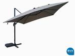 Online Veiling: Hangende parasol Donkergrijs - met LED