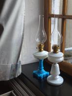 Inconnu - Olielamp (2) - Verguld messing, Opaline glas
