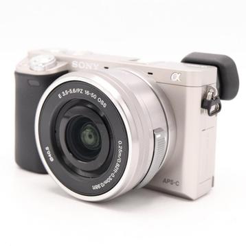 Sony A6000 zilver + 16-50mm OSS | Tweedehands beschikbaar voor biedingen