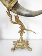 Sculpture, Paire de cornes, montures aux dragons - 40.5 cm -, Antiek en Kunst