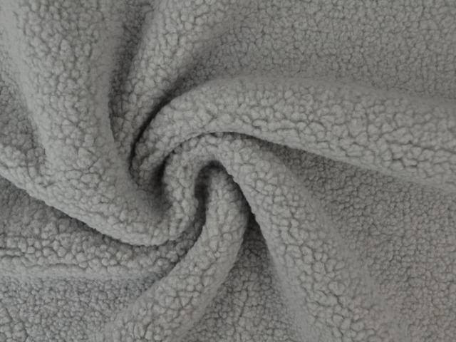 10 meter teddy bont - zilvergrijs - Bouclé stoffen, Hobby en Vrije tijd, Stoffen en Lappen, 120 cm of meer, 200 cm of meer, Grijs