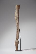 Een houten beeldhouwwerk - Moba - Ghana (Zonder