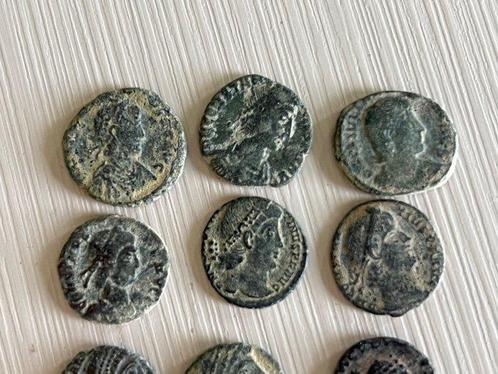 Romeinse Rijk Lot of 12 Æ coins 4th century AD (Zonder, Postzegels en Munten, Munten | Europa | Niet-Euromunten
