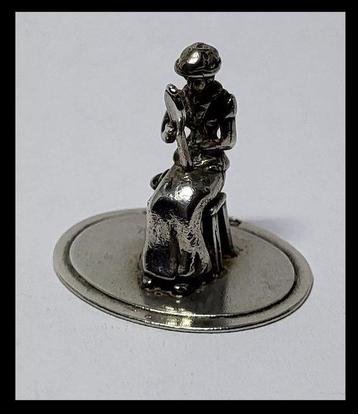 Miniatuur beeldje - Prachtige zilveren miniatuur de Vrouw