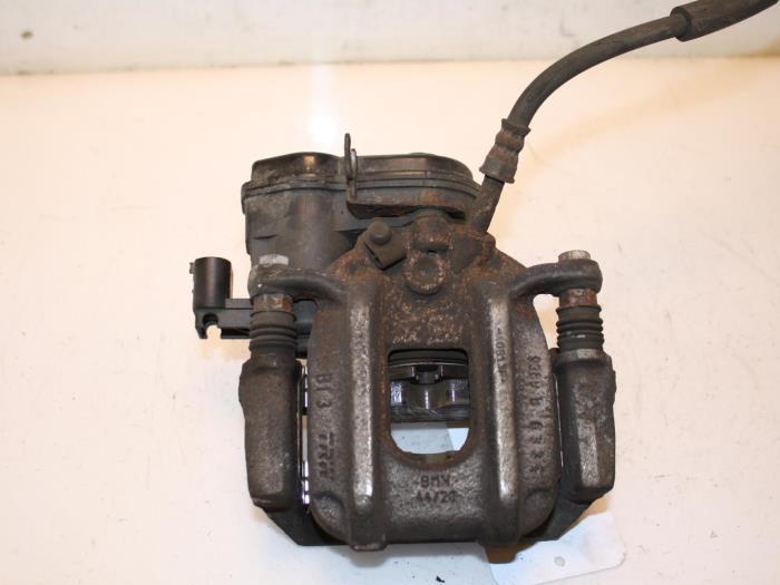 Remklauw (Tang) links-achter BMW 5-Serie O126049, Auto-onderdelen, Remmen en Aandrijving