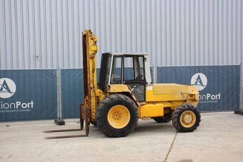 Veiling: Ruw-terreinheftruck JCB 926 Diesel 2600kg 4.5m, Zakelijke goederen, Machines en Bouw | Heftrucks en Intern transport