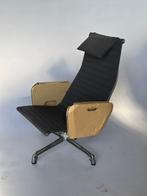 Vitra - Charles Eames, Ray Eames - Fauteuil - EA 124 -