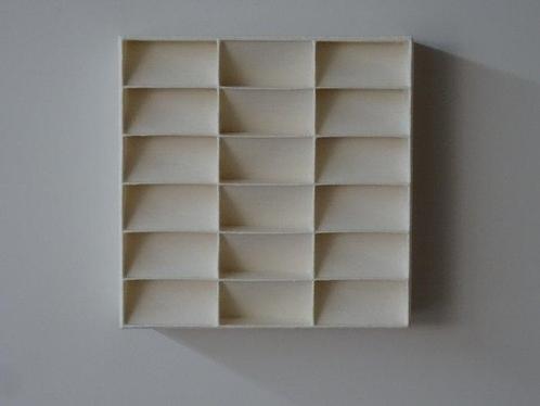 Hans Meeuwsen - Reliëf, 2025 - 25 Wit porseleinen wandrelief, Antiek en Kunst, Kunst | Designobjecten