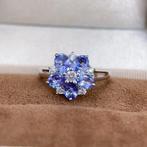 ***BIJNA NIET HET EIS*** Petal-Cut Tanzaniet Ring –