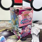 Pokémon Booster box - Fusion Strike Booster Box (18, Hobby en Vrije tijd, Verzamelkaartspellen | Pokémon, Nieuw