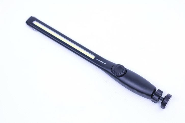 Profi Oplaadbare Extra Smalle LED Zaklamp/Looplamp 400 Lumen, Auto diversen, Autogereedschap, Verzenden