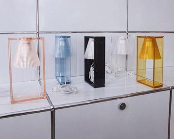 Kartell - Eugeni Quitllet - Lampe de table - Air-Lumière -