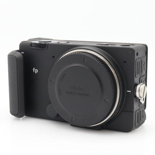 Sigma FP L body + HG-11 | Tweedehands, Audio, Tv en Foto, Fotocamera's Digitaal, Zo goed als nieuw, Verzenden