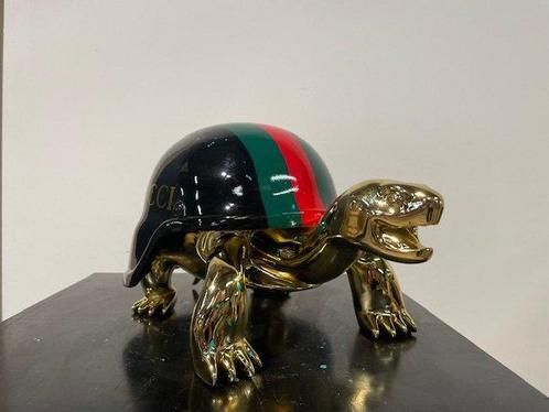 Van Apple - Fashion Desire - The Gucci Peace Turtle, Antiquités & Art, Art | Peinture | Moderne