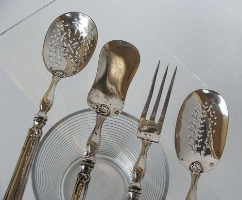 Antique French - Hors doeuvre set - Parijs 1840, Antiek en Kunst, Antiek | Zilver en Goud