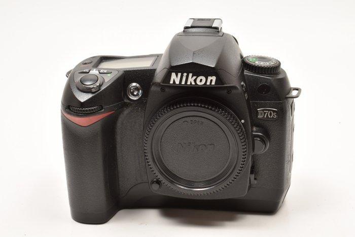 Nikon 2x D70s - AF Nikkor 70-300mm - AF Nikkor 28-80mm, Audio, Tv en Foto, Fotocamera's Digitaal