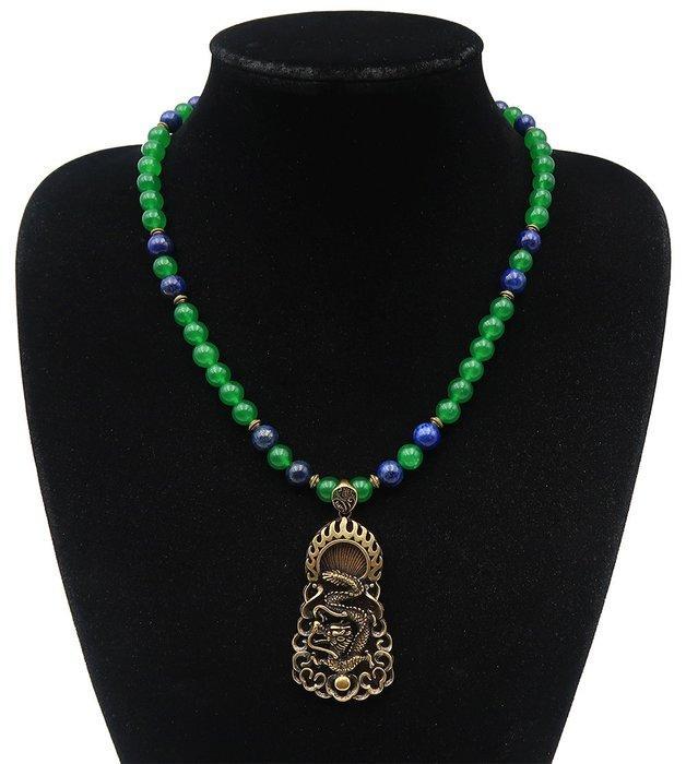 Lapis lazuli - Emeraude - Drakenwachter: Bescherming, Geluk, Antiek en Kunst, Antiek | Boeken en Manuscripten