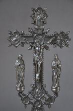 Altaarstuk - Verzilverd - 1930-1940 - kruisaltaar /, Antiek en Kunst