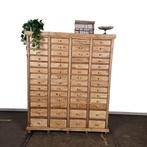 Brocante ladenkast | Vintage ladenkast | industriele kast