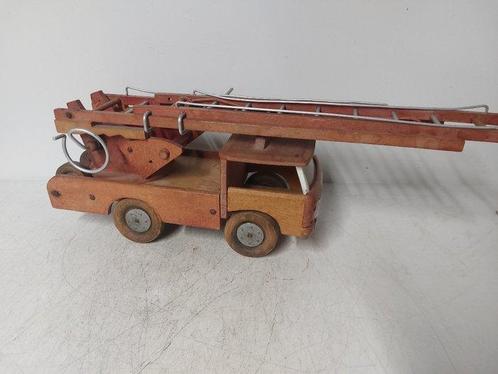 Decoratief ornament - Frankrijk - Houten branweerwagen, Antiek en Kunst, Antiek | Speelgoed