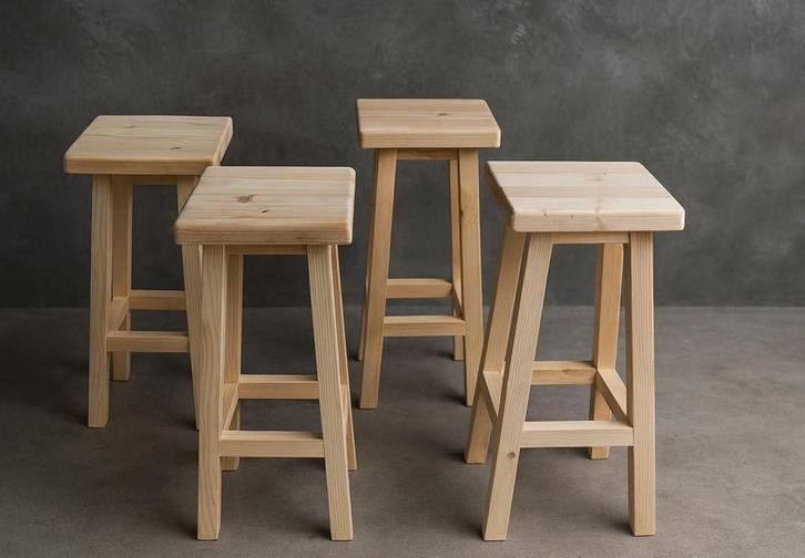 Stevige mooie barkrukken - vurenhout, Articles professionnels, Horeca | Mobilier & Aménagement, Enlèvement ou Envoi