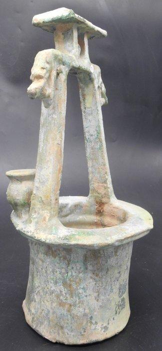 Chine, dynatie Han Terre cuite modèle de puit. TL Teste - 35, Collections, Minéraux & Fossiles
