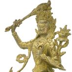 Een verguld bronzen beeld van Manjushri, de Bodhisattva van