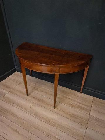 Wandtafel - Hout beschikbaar voor biedingen