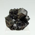 Zeldzame MELANITE, ZWARTE GARNET met EPIDOT, Mali Kristallen