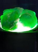 Smaragd uit Swat, facetkwaliteit, 45 ct Ruw - Hoogte: 10 mm