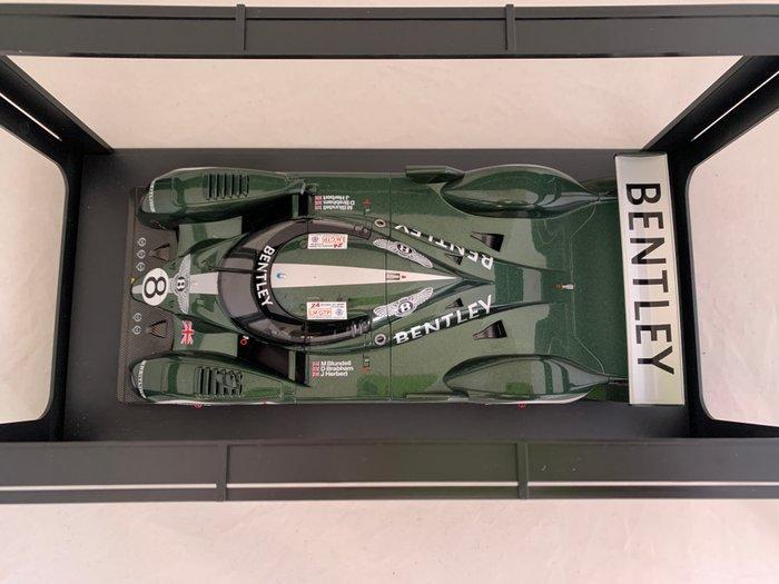 Autoart 1:18 - Modelauto - Bentley Speed 8, Hobby en Vrije tijd, Modelauto's | 1:5 tot 1:12