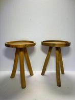Set bijzettafels - Hoorn - Twee Vintage Houten Bijzettafels