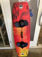 2025 North Prime TT Board 148x44cm Flex TT Bindings L/XL, Watersport en Boten, Kitesurfen, Gebruikt, Binding
