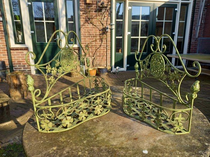 2 Decoratieve Planten Wand Hangers - Mand (2) - Metaal, Antiek en Kunst, Kunst | Designobjecten
