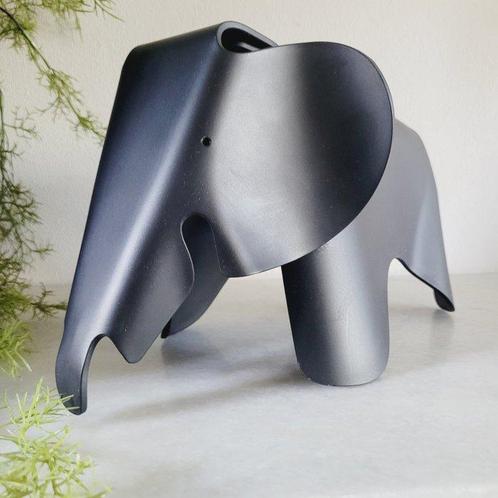 Vitra - Charles & Ray Eames - Stoel - Elephant, Design, Antiek en Kunst, Antiek | Meubels | Stoelen en Sofa's
