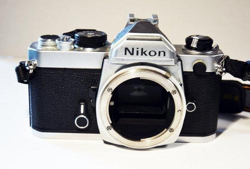 Nikon FM + Nikkor 50mm F1.8 + Nikkor 135mm F2.8 + AF Nikkor, Audio, Tv en Foto, Fotocamera's Analoog