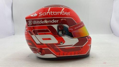 Bell 1:2 - Voiture miniature - Helmets casco Charles Leclerc, Hobby en Vrije tijd, Modelauto's | 1:5 tot 1:12
