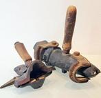 Werkgereedschap (2) - 2 mooie antieke mallen religieuze, Antiek en Kunst