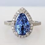 Ring - 18 karaat Witgoud -  4.62ct. tw. Saffier - Diamant -, Handtassen en Accessoires, Nieuw