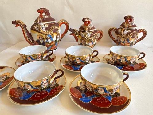 EIHO - Koffieservies (15) - Dragón japonés - Porselein,, Antiek en Kunst, Antiek | Meubels | Tafels