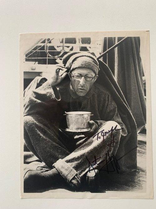 Papillon - Dustin Hoffmann, signed in person - photograph,, Verzamelen, Film en Tv