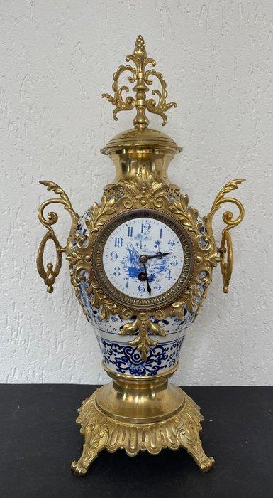 Horloge vase -   Bronze, Faïence, Verre - 1850-1900, Antiquités & Art, Antiquités | Horloges