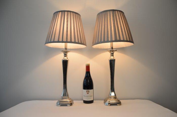 SAFAVIEH - Lampe de table (2) - Paire de lampes de table, Antiek en Kunst, Antiek | Verlichting