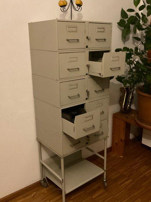 Kast - Metaal - Dokterskast van Cedip, Antiek en Kunst, Antiek | Wandborden en Tegels