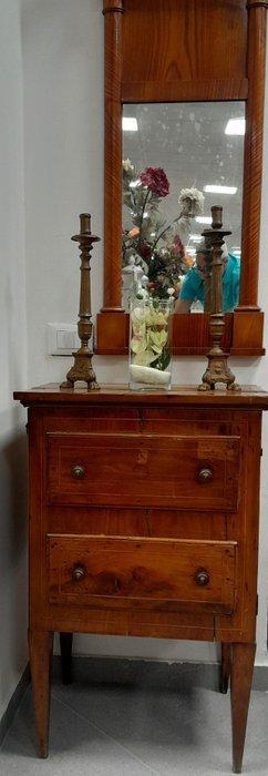 Commode - Walnoot - Como, Italië einde 700, Antiek en Kunst, Antiek | Overige Antiek